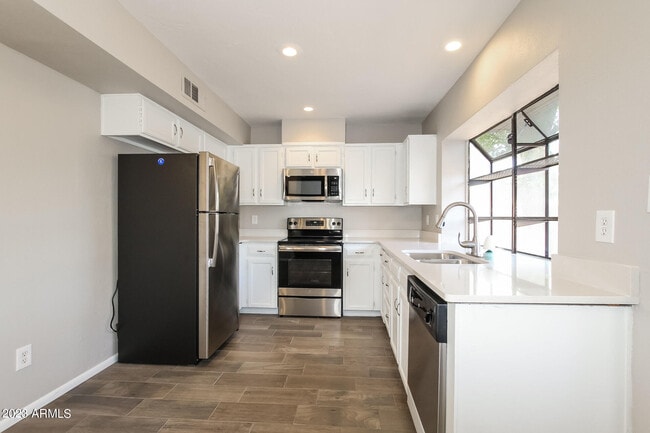 Photo - 5322 W Riviera Dr