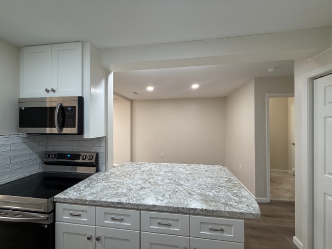 Photo - 7914 Gleason Dr NW Unidad 1070