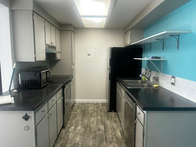 Photo - 2929 W Floyd Ave Unidad 202