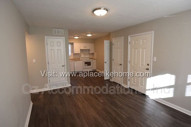 Photo - 8201 Spring Valley Rd