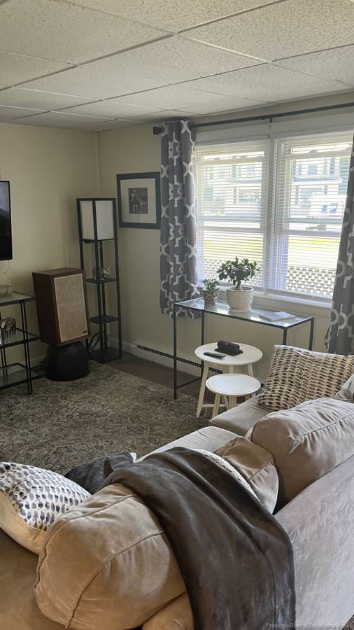 Building Photo - 140 Andover St