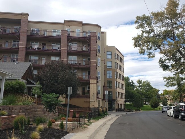 Photo - Beautiful 2-bed, 2-bath condo in Jefferson Park Unit 401