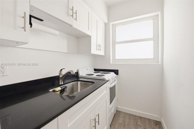 101 NW 74th St Unit 3