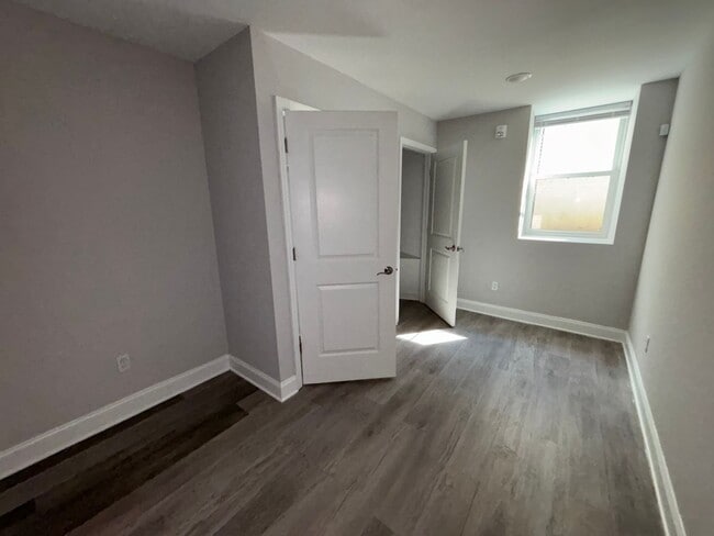 Photo - 1530 N Sydenham St Unit 1R