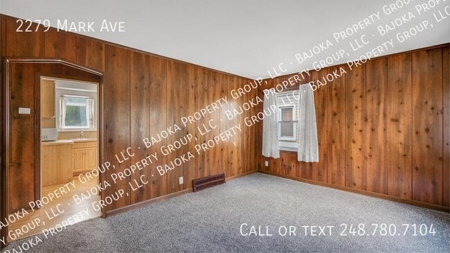 Photo - 2279 Mark Ave