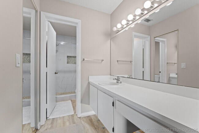 Photo - 1502 Pinecrest Cir Unit C