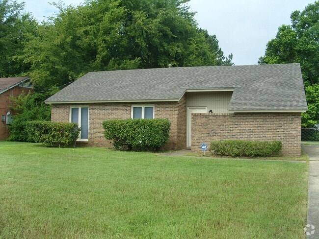 Building Photo - 2926 Susan Dr Rental