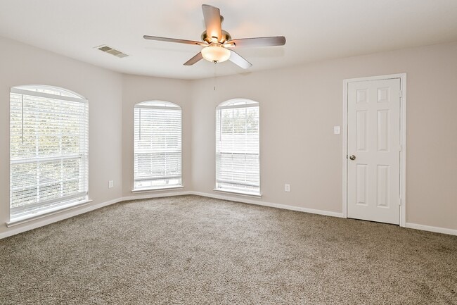 Building Photo - 4207 Old Arbor Way