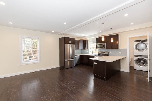 Photo - 59 Catherine St Unit 1