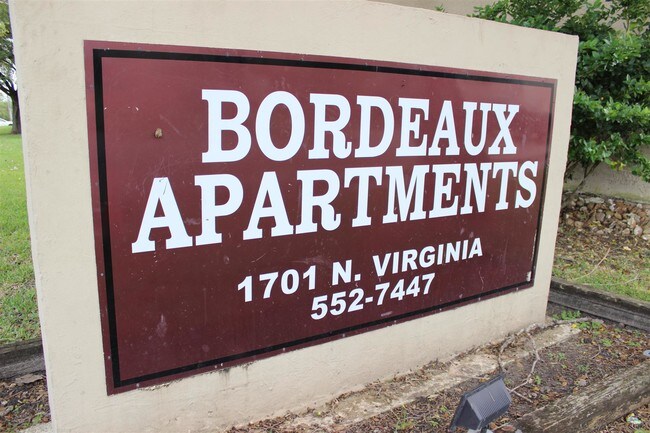 Photo - Bordeaux Apartments