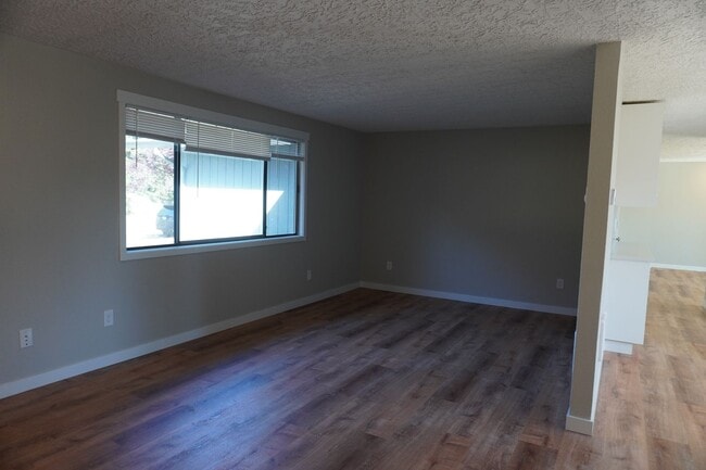 Photo - 2909 NE 135th Ave