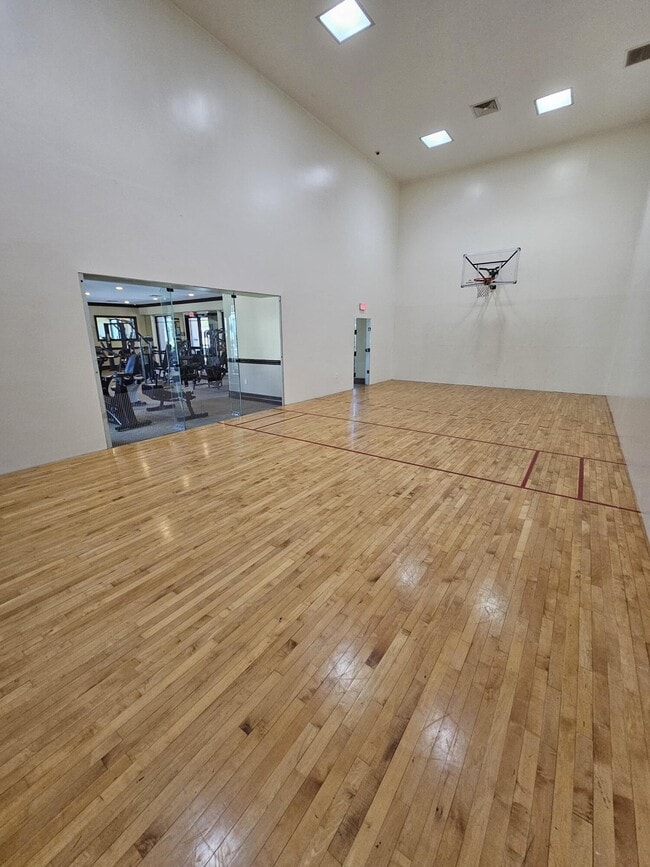 Photo - 2805 Veronia Dr Unit 204