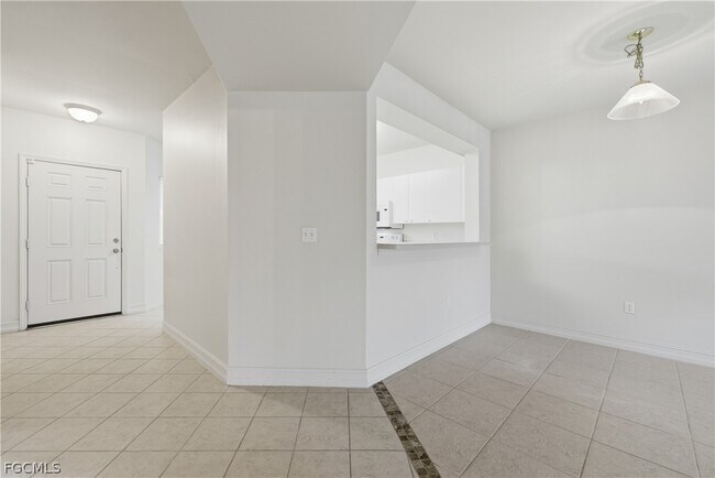 Photo - 7823 Regal Heron Cir Unit 104