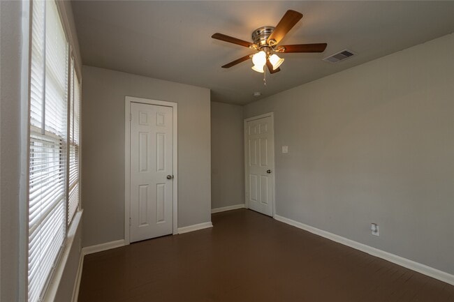 Photo - 4710 El Paso Ave