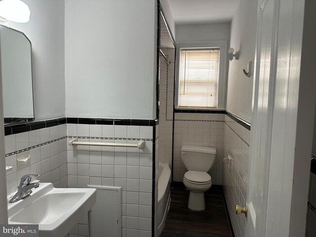 Photo - 208 W Gay St Unit 3