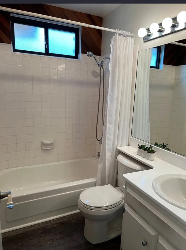 Photo - 259 Cheryl Pl