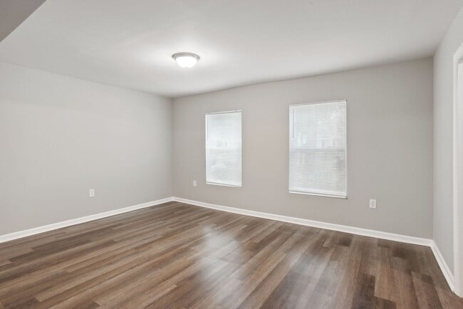 Photo - 3BR/2BA Downtown House Walking Distance to...