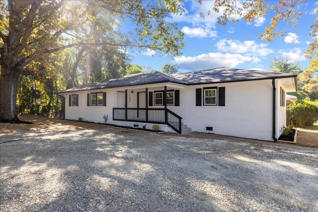 Remodeled 2bd/ 1ba Duplex near Duke University - Remodeled 2bd/ 1ba Duplex near Duke University