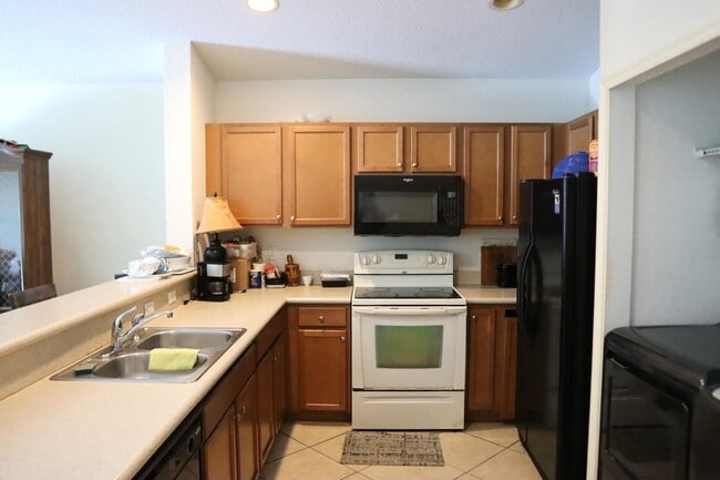 Photo - 112 SE 2nd Ave