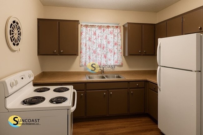 Photo - 10310 Briarcliff Rd E