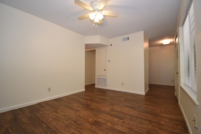 Photo - Saratoga Street Duplex Unidad 809