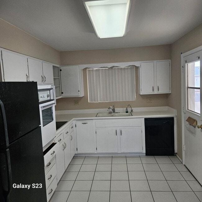 Photo - 10010 W Andover Ave
