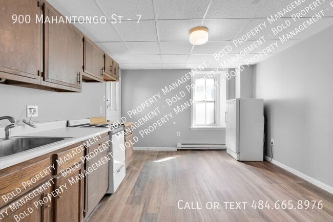 Building Photo - 900 Mahantongo St Unit 7