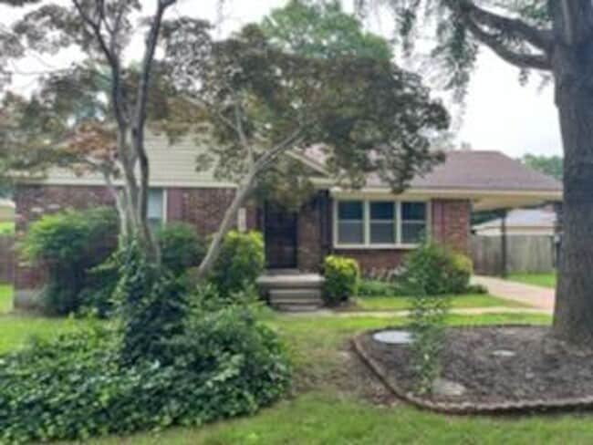 Building Photo - Under repair