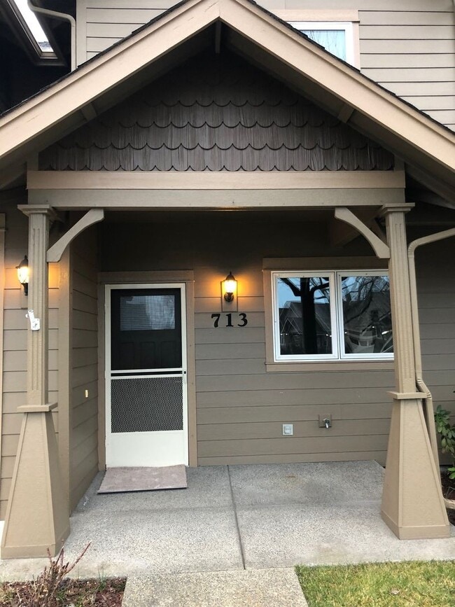 Photo - 2BED2BATH -2CARGARAGE, WASHER/DRYER HOOKUP, STORAGE, OWNER LANDSCAPE MAINTENANCE