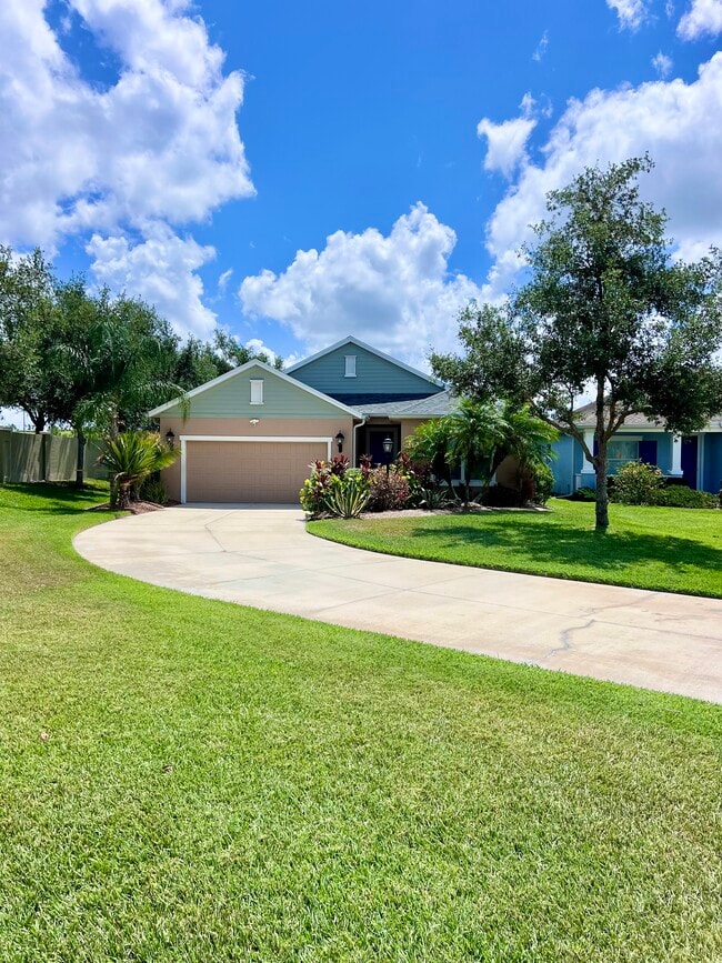 Building Photo - 4846 Lake Breeze Ter