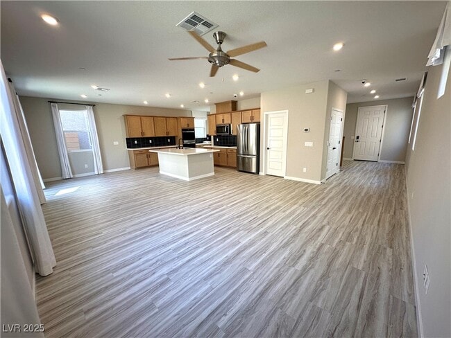 Building Photo - 9689 S Conquistador St