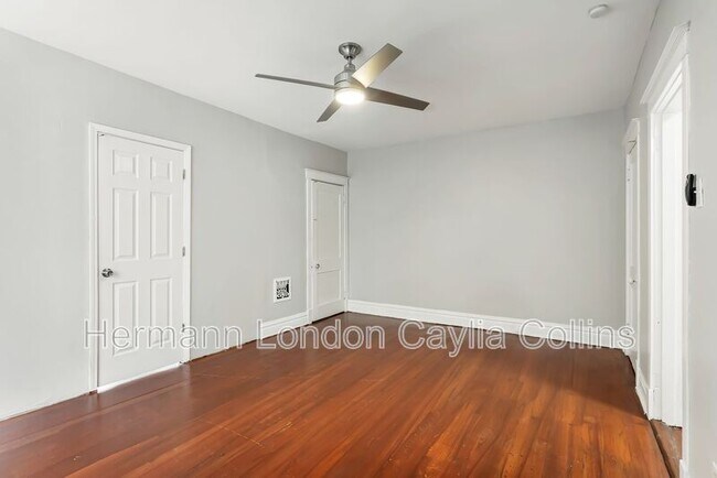 Photo - 4926 Finkman St