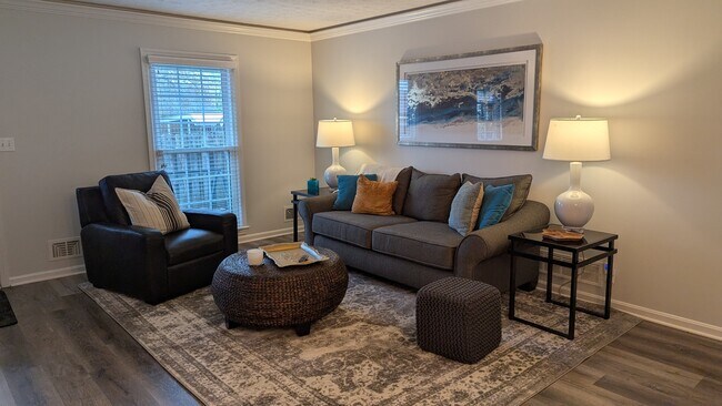 Photo - 10615 Sycamore Trail