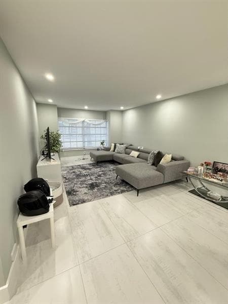 Photo - 2191 NE 68th St Unidad 403