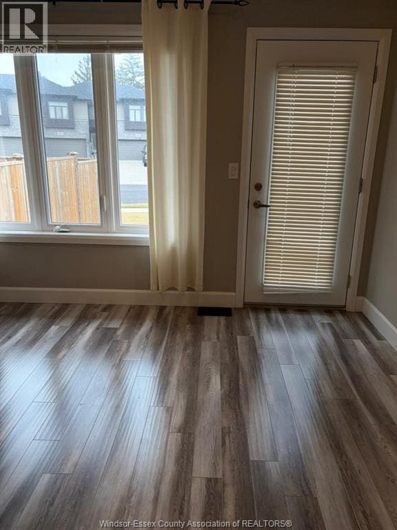 Photo - 3614 Hallee Cres