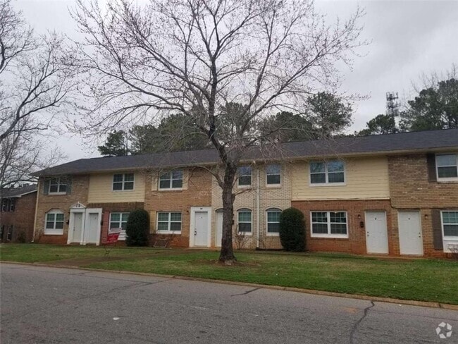 Building Photo - 100 Chalfont Dr Rental