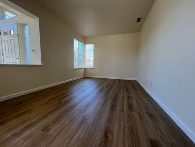 Photo - Beautiful 3 Bedroom 3 Bathroom on Large Corner Lot