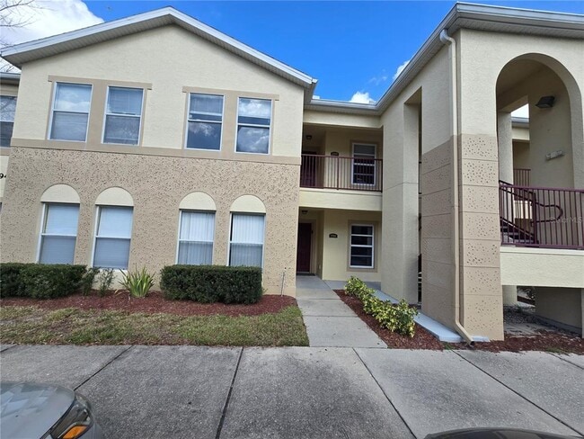 Building Photo - 2790 Club Cortile Cir Unit B