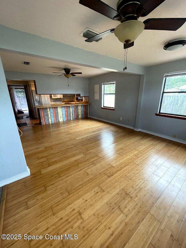 Photo - 2310 Pineapple Ave