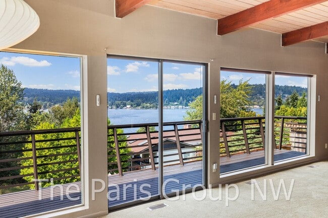 Photo - Extraordinary 4BR, 4200sf Mid Century Water View Home with Amazing Outdoor Spaces