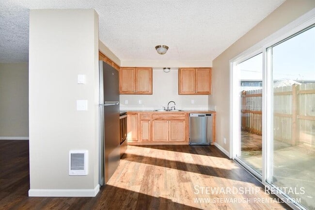 Photo - 1162 Grant Alley