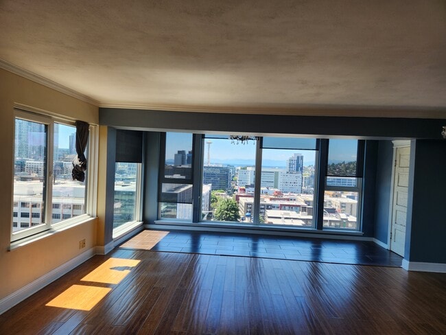 Photo - 400 Melrose Ave E Unit 509