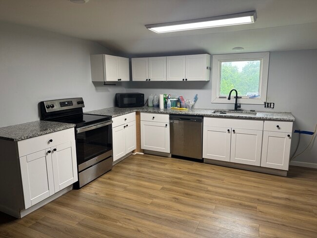 Photo - 530 Cedar Grove Rd