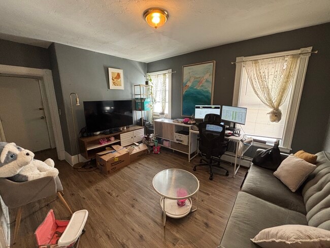509 Medford St Unit 2