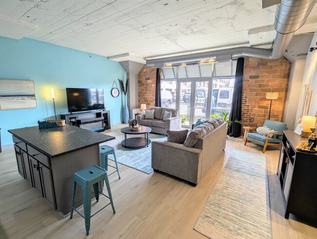 Photo - 401 W Shoreline Dr Condo Unit 134