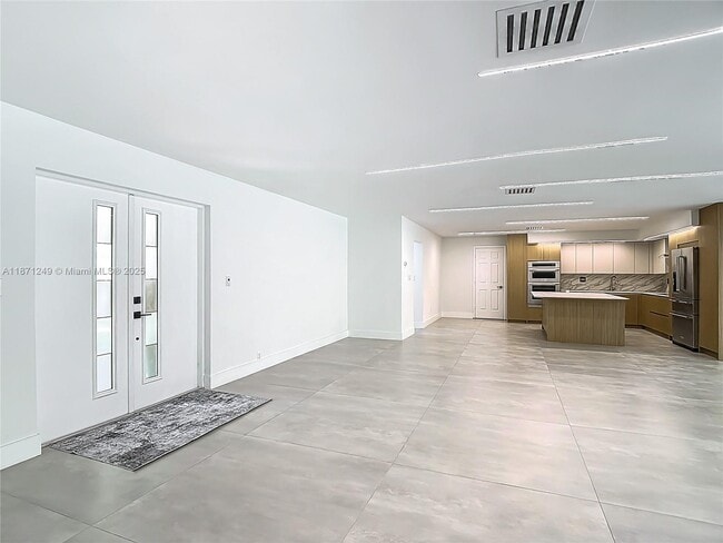 Photo - 20001 NE 21st Ave