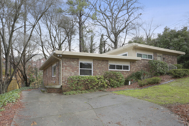 Photo - 609 Kimberly Ln NE Townhome