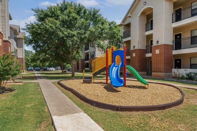 Tinker on Forty8 apartments — community photo