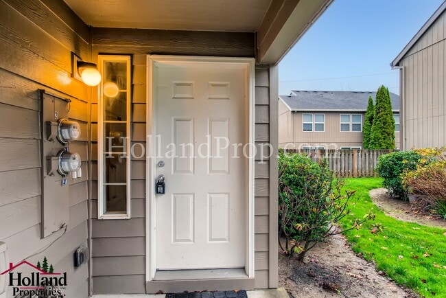 Photo - Laducer 4228-GLPJ LLC Unidad A