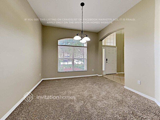 3539 Rolling Hills Ln